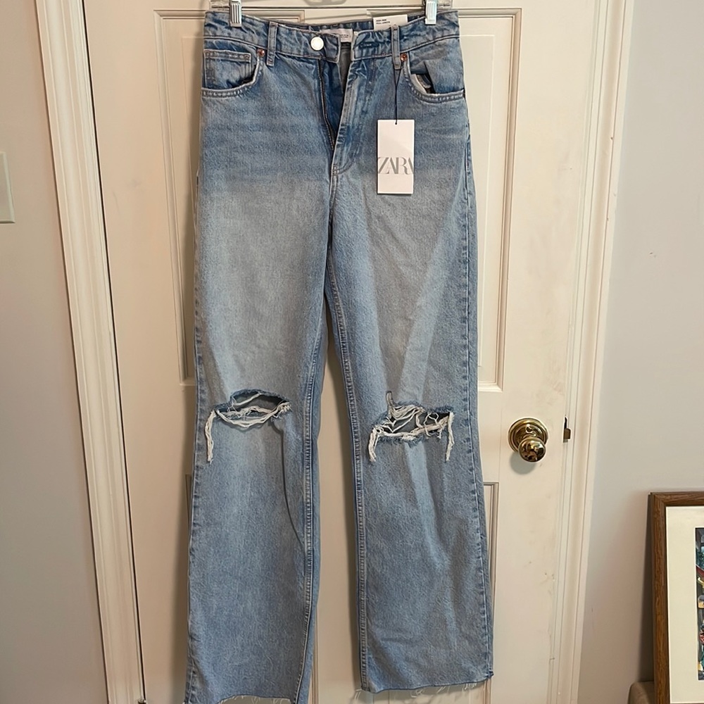 BRAND NEW ZARA JEANS- wide leg ripped jeans, light wash, high rise full length